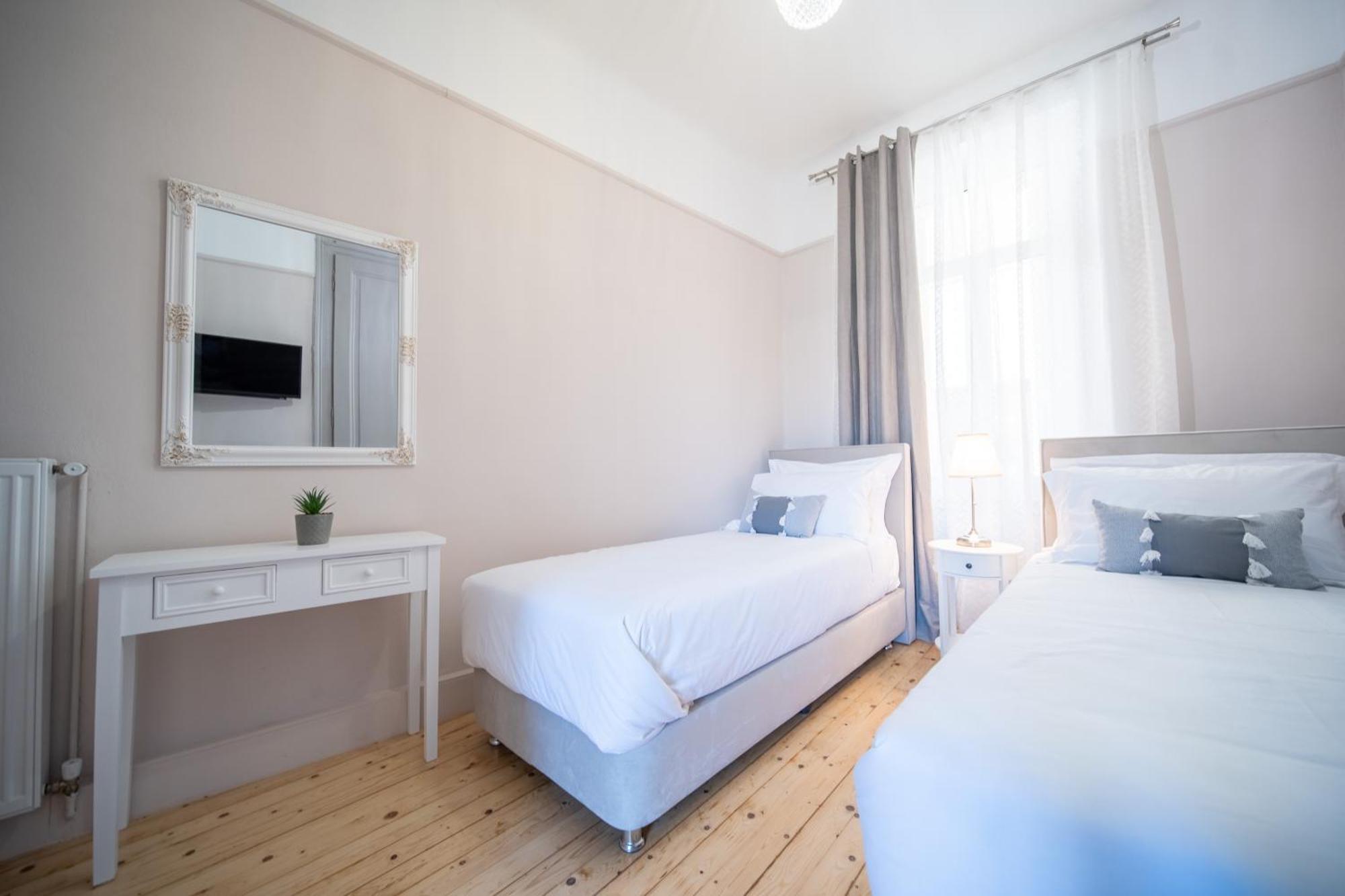 Oikia Tripodon Apartment Athens Exterior photo