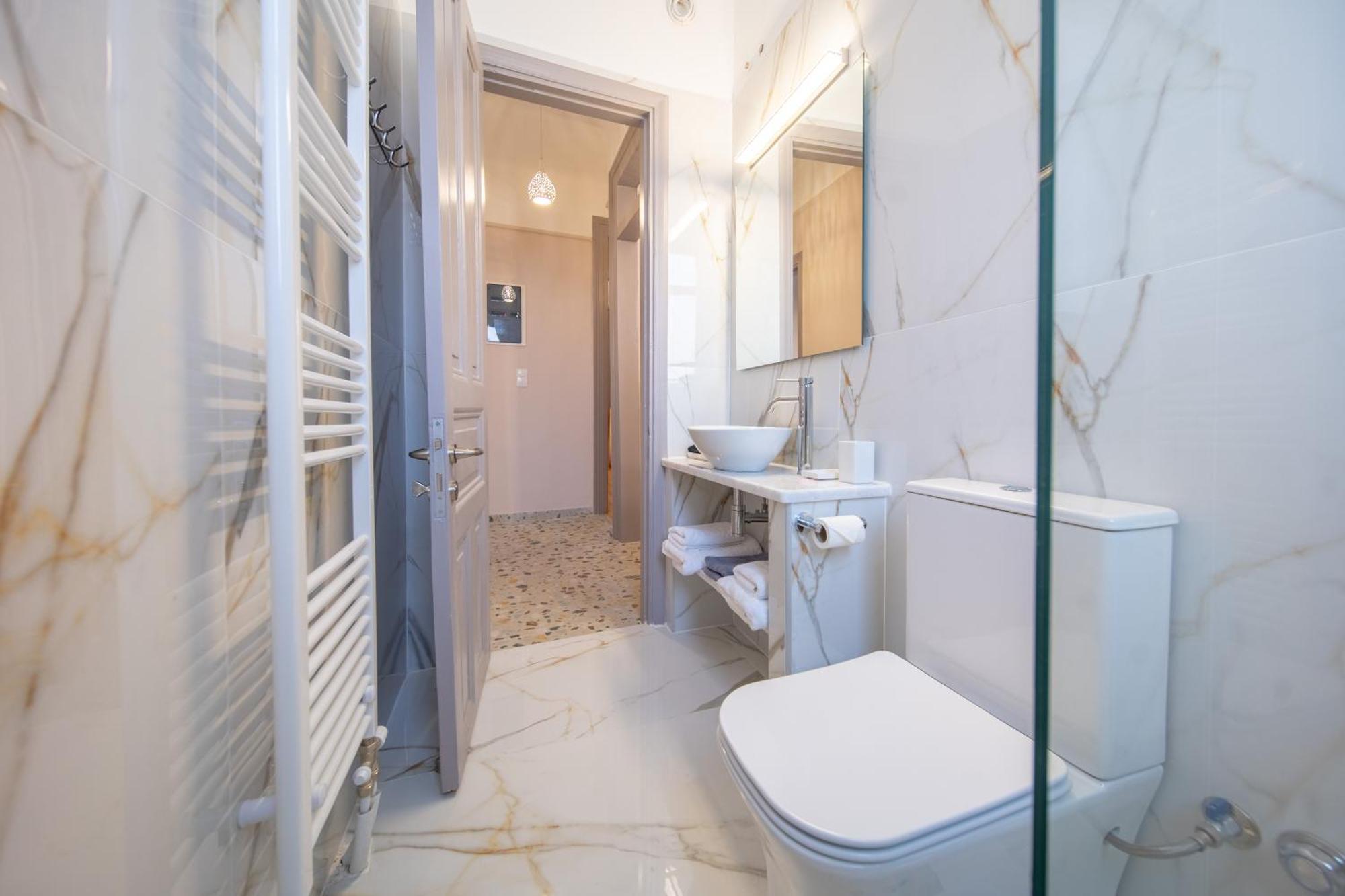 Oikia Tripodon Apartment Athens Exterior photo